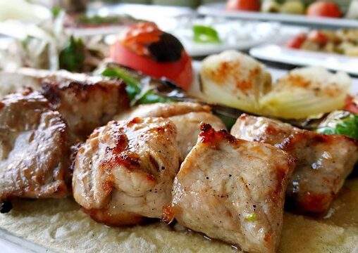 Fra gourmet til klassikere: Frederiksværk hotels menu har det hele